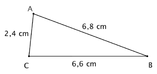 Trekant ABC med AB lik 6,8 cm, AC lik 2,4 cm og BC lik 6,6 cm.